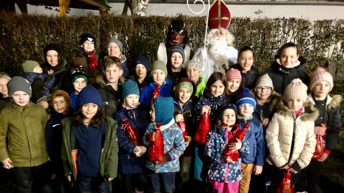 Strahlende Kinderaugen beim Nikolaus-Besuch in Bildein