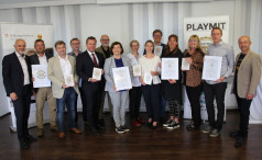Playmit-Auszeichnungen an ausgewählte Schulen aus dem Burgenland vergeben