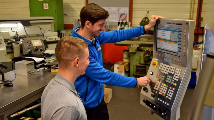 Ausbildung mit Zukunft: Die Lehre in Burgenlands Industrieunternehmen Ausbildung mit Zukunft: Die Lehre in Burgenlands Industrieunternehmen