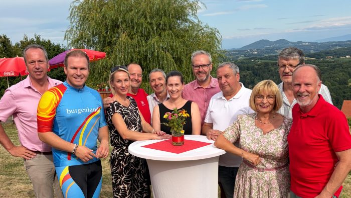 Bergfrühstück der SPÖ Neuhaus, Dämmerschoppen des Sparvereins am Grenzweg