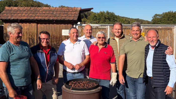 Kastanien & Sturm lockten zahlreiche Gäste nach Minihof-Liebau
